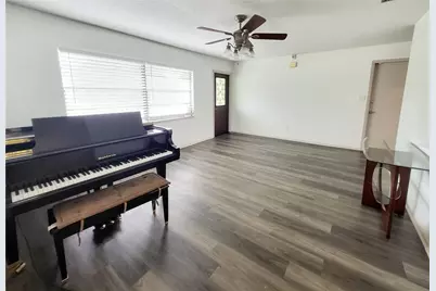7412 5th Avenue NW, Bradenton, FL 34209 - Photo 4