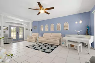 9001 69th Ave E, Palmetto, FL 34221 - Photo 8