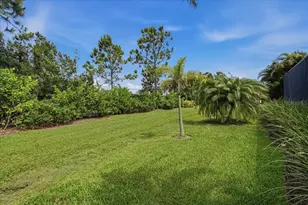 3613 Woodcliff Lk Ter, Sarasota, FL 34243 - Photo 60