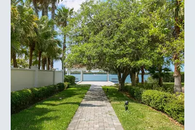 216 Osprey Point Drive, Osprey, FL 34229 - Photo 10