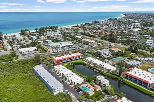 3701 E Bay Dr, Bradenton Beach, FL 34217 - Photo 4