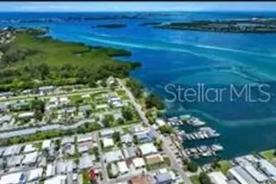 3717 115th St Ct W, Bradenton, FL 34210 - Photo 2