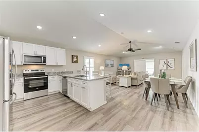 823 Bacon Avenue, Sarasota, FL 34232 - Photo 8