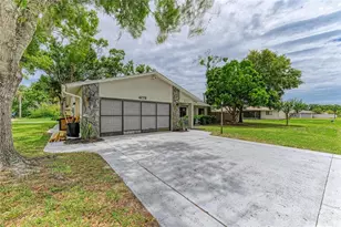 4178 Chisholm Dr, Sarasota, FL 34235 - Photo 6
