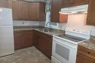 5707 45th St E, Bradenton, FL 34203 - Photo 4