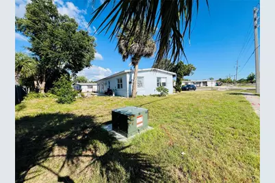 21098 Glendale Avenue, Port Charlotte, FL 33952 - Photo 4