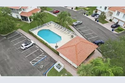 7325 Fountain Palm Circle #7325, Bradenton, FL 34203 - Photo 10