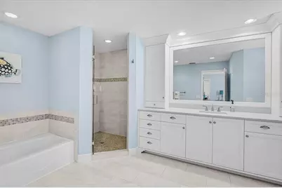 320 Ringling Point Drive, Sarasota, FL 34234 - Photo 30