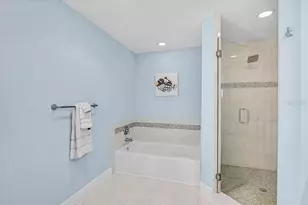 320 Ringling Point Dr, Sarasota, FL 34234 - Photo 32