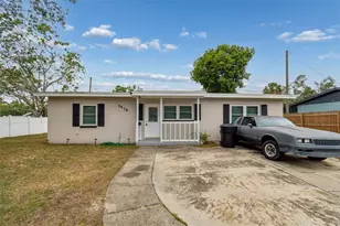 4479 Porpoise Dr SE, Saint Petersburg, FL 33705 - Photo 6