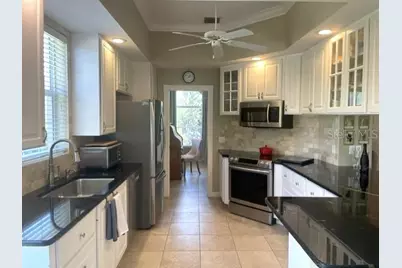 11818 Fiore Lane, Sarasota, FL 34238 - Photo 8