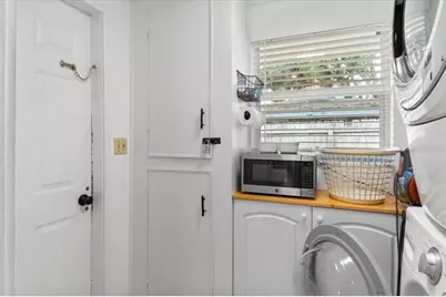 980 Charlotte Avenue, Sarasota, FL 34237 - Photo 16