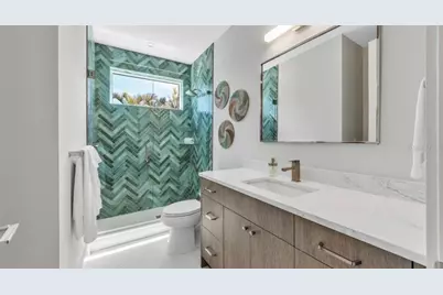 106 11th Street S, Bradenton Beach, FL 34217 - Photo 32