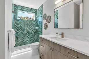 106 11th St S, Bradenton Beach, FL 34217 - Photo 32