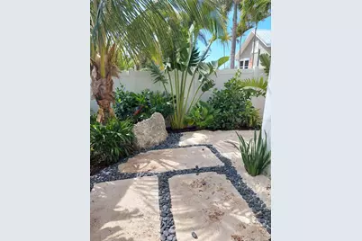 106 11th Street S, Bradenton Beach, FL 34217 - Photo 24