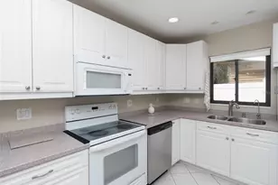 3137 Bay St, Sarasota, FL 34237 - Photo 12