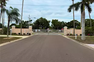 5205 5th St E, Bradenton, FL 34203 - Photo 22