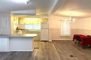 5205 5th St E, Bradenton, FL 34203 - Photo 10