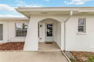 4001 Chinaberry Rd, Bradenton, FL 34208 - Photo 8