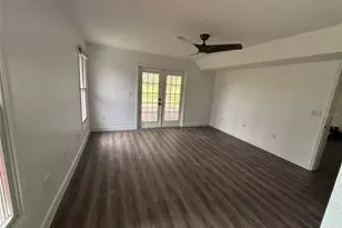 7910 Kennedy Ln, Sarasota, FL 34240 - Photo 16