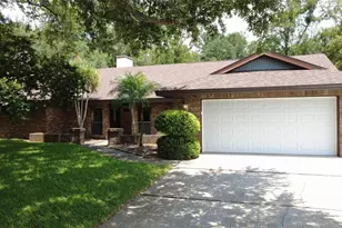 1028 Sylvia Ln, Tampa, FL 33613 - Photo 2
