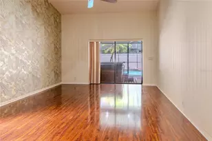 1028 Sylvia Ln, Tampa, FL 33613 - Photo 20