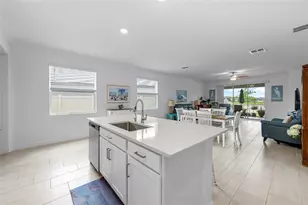 12657 Tahitian Pearl Cir, Parrish, FL 34219 - Photo 6