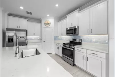 12657 Tahitian Pearl Circle, Parrish, FL 34219 - Photo 10