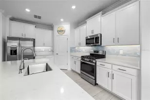 12657 Tahitian Pearl Cir, Parrish, FL 34219 - Photo 10