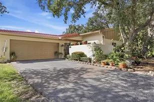 6421 Sun Eagle Ln, Bradenton, FL 34210 - Photo 4