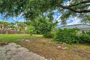 621 Alhambra Rd, Venice, FL 34285 - Photo 38