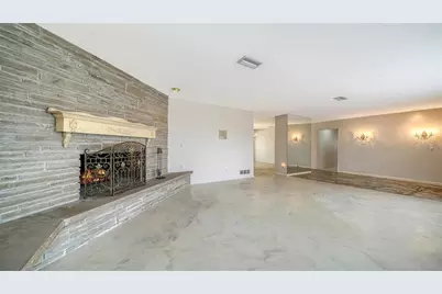 621 Alhambra Road, Venice, FL 34285 - Photo 12
