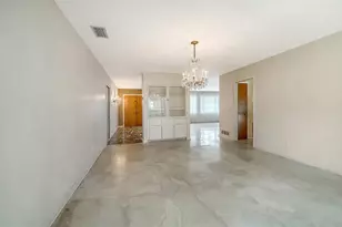621 Alhambra Rd, Venice, FL 34285 - Photo 14