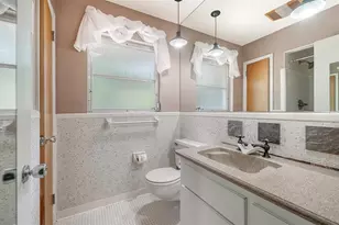 621 Alhambra Rd, Venice, FL 34285 - Photo 20