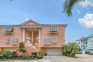 3942 Hamilton Club Cir, Sarasota, FL 34242 - Photo 2