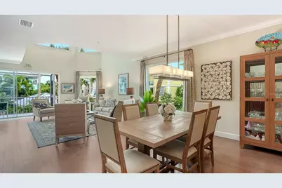 3942 Hamilton Club Circle #13, Sarasota, FL 34242 - Photo 10