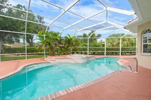 8356 Mareva Ln, Sarasota, FL 34241 - Photo 4