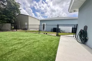 2746 53rd St, Sarasota, FL 34234 - Photo 16