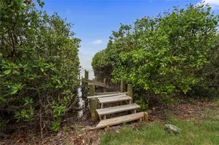 7538 Westmoreland Dr, Sarasota, FL 34243 - Photo 14