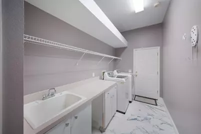 7920 Royal Queensland Way, Lakewood Ranch, FL 34202 - Photo 34