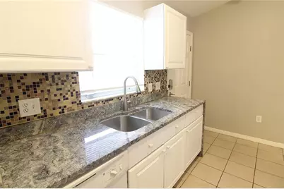5525 Palmer Boulevard #B, Sarasota, FL 34232 - Photo 4