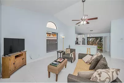 4113 Quail Briar Drive, Valrico, FL 33596 - Photo 12