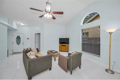 4113 Quail Briar Drive, Valrico, FL 33596 - Photo 8
