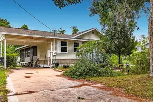 2115 55th Ave E, Bradenton, FL 34203 - Photo 2