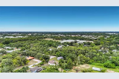 2115 55th Avenue E, Bradenton, FL 34203 - Photo 40