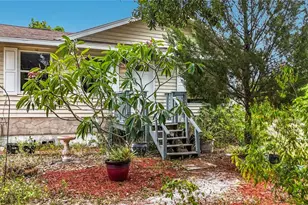 2115 55th Ave E, Bradenton, FL 34203 - Photo 4