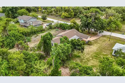 2115 55th Avenue E, Bradenton, FL 34203 - Photo 38