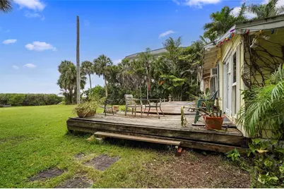 7538 Westmoreland Drive, Sarasota, FL 34243 - Photo 10