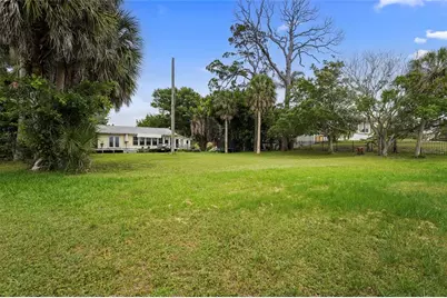 7538 Westmoreland Drive, Sarasota, FL 34243 - Photo 6