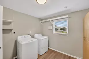 2505 Wood St, Sarasota, FL 34237 - Photo 40